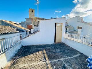 Casa a Alhama de Granada. Casa en zona centro historico con terraza