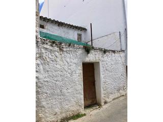 Casa a Alhama de Granada. Casa céntrica con patio