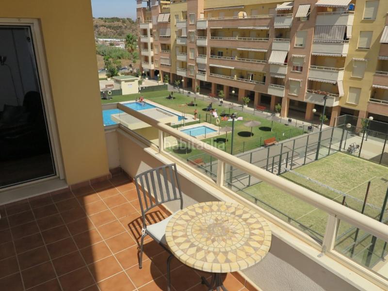 Foto 61a8fa52-56f6-4005-a645-8372c85dc0eb. Piso moderno piso en zona exclusiva , a solo 3 minutos de la playa! en Torre del Mar