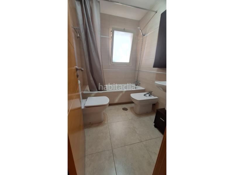 Foto 68bc63fe-ccbd-4618-b3b6-07d2f6b6ec3a. Piso moderno piso en zona exclusiva , a solo 3 minutos de la playa! en Torre del Mar