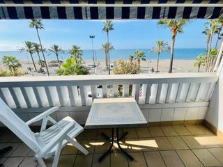 Appartement  N/a. Apartamento en primera línea de playa en el morche, vistas al ma