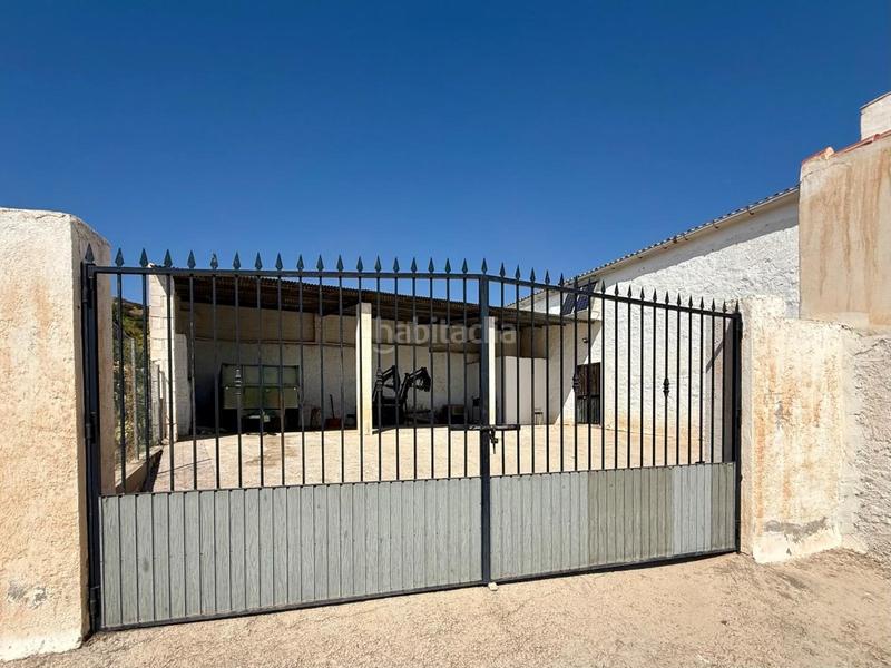 Foto 5768a608-55ee-402b-b4a2-594be883cd9d. Masia amb aparcament a Cacín