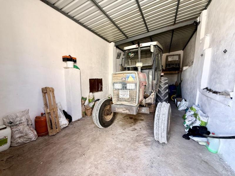 Foto a286e8ae-569a-4e9c-ac46-4a58351e774e. Masia amb aparcament a Cacín