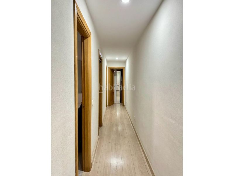 Foto 1fbee267-8de0-4f7e-a1cf-0c125fa58670. Alquiler piso magnífico bajo con gran terraza y piscina en baviera golf en Caleta de Velez