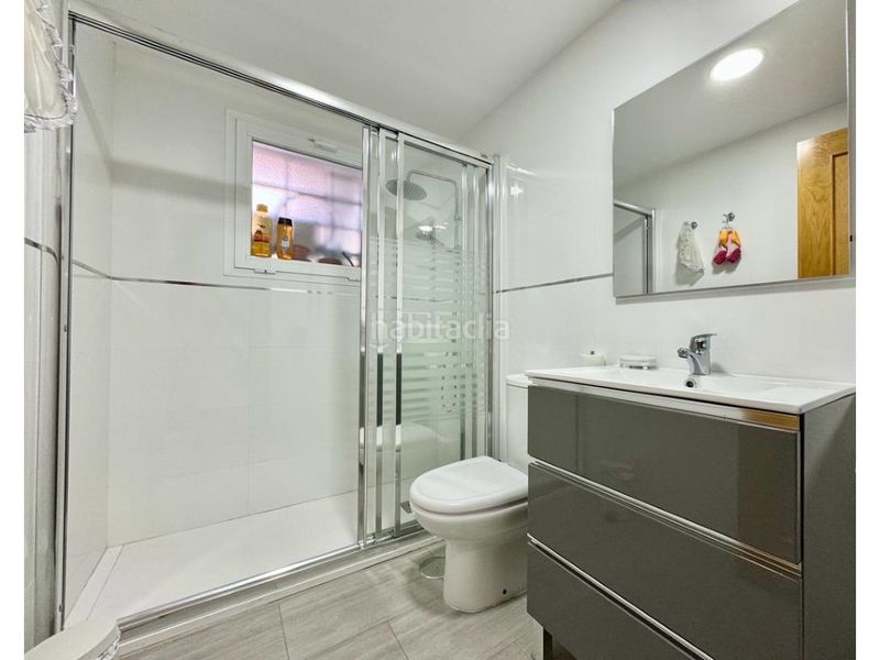 Foto f2638b63-287e-4563-9cf7-96e355bad053. Alquiler piso magnífico bajo con gran terraza y piscina en baviera golf en Caleta de Velez