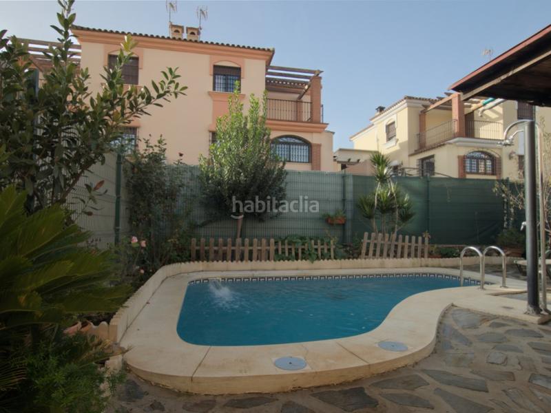 Foto 0f09da90-7e58-4f6d-9f1c-32635b578e15. Reihenhaus mit parking pool in Capellanía - Retamar Alhaurín de la Torre