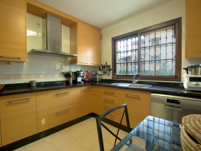 Foto 7590e8de-9370-4108-9135-6682a1af70fa. Reihenhaus mit parking pool in Capellanía - Retamar Alhaurín de la Torre