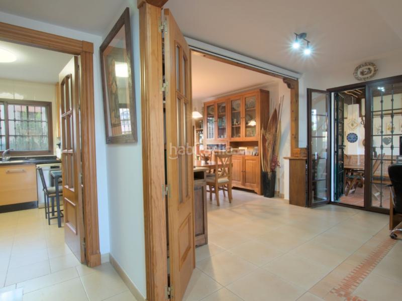 Foto 801e6e6c-e4aa-4e31-ac76-fc5481886126. Reihenhaus mit parking pool in Capellanía - Retamar Alhaurín de la Torre