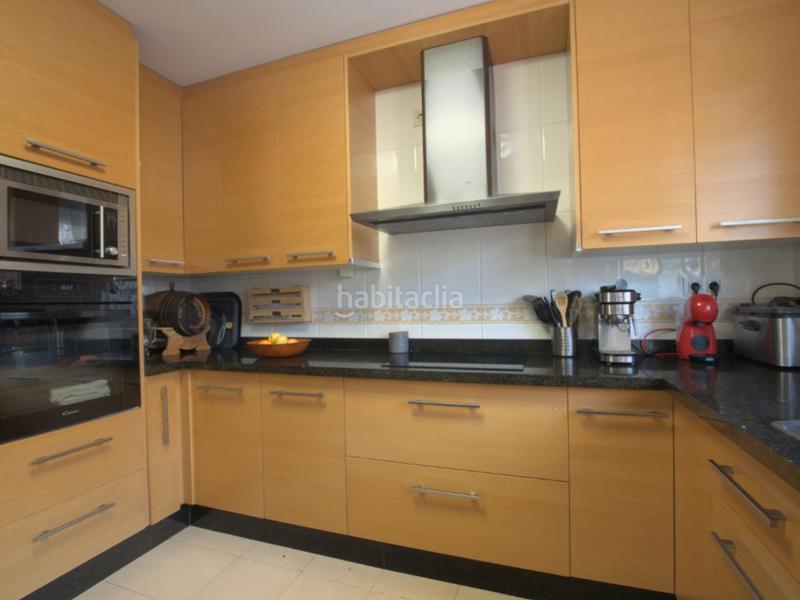 Foto d0c9cb4f-4b2e-43e5-8951-3d9b36d6d630. Reihenhaus mit parking pool in Capellanía - Retamar Alhaurín de la Torre