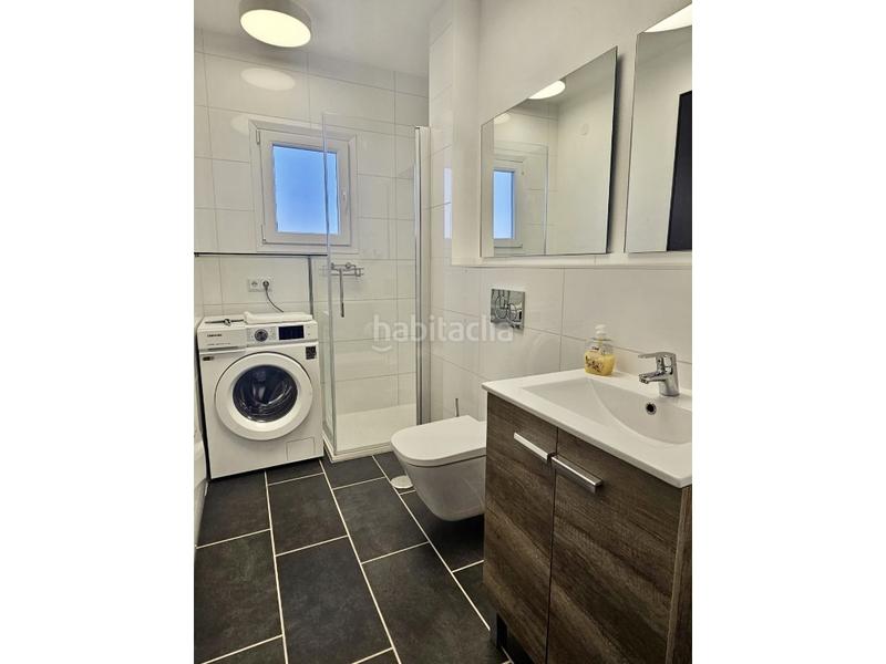 Foto c68a8e12-1725-4866-bcda-204320b62193. Piso  en esquina con terraza y vistas al mar en El Peñoncillo! en Torrox