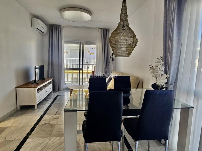 Foto dc3fa64c-04f0-487b-9586-15d72da37b63. Piso  en esquina con terraza y vistas al mar en El Peñoncillo! en Torrox