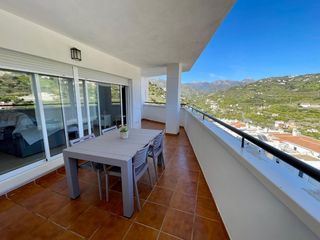 Pis  Calle granada. Magn�fico piso con impresionantes vistas en torrox pueblo.