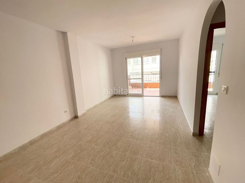 Foto 483d31c2-bcfb-4427-815c-5176a7ee4b46. Pis amb piscina a Urbanización Santa Rosa Torrox