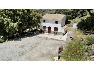 Casa  Poligono 11 paraje 10 aserraderos. Gran casa con parcela y piscina en alhama de granada.