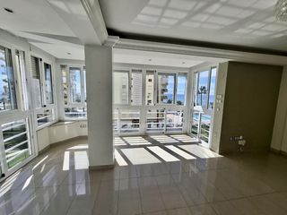 Etagenwohnung  Urbanizacion pueblo nuevo(algar-costa). Increíble piso con vistas al mar y piscina en algarrobo costa.
