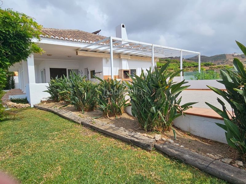 Foto ed09f5ba-0cb4-4040-b1ee-48f35d199aeb. Casa amb aparcament piscina a Urbanización Santa Rosa Torrox