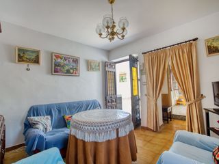 Casa  Calle llanillo. Gran casa con parcela en canillas de aceituno.