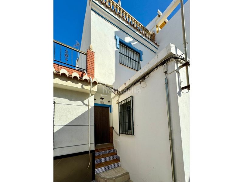 Foto 00a2cab1-853e-4ae2-813f-4f34974c688b. Rent house in Paseo Marítimo de Levante Torre del Mar