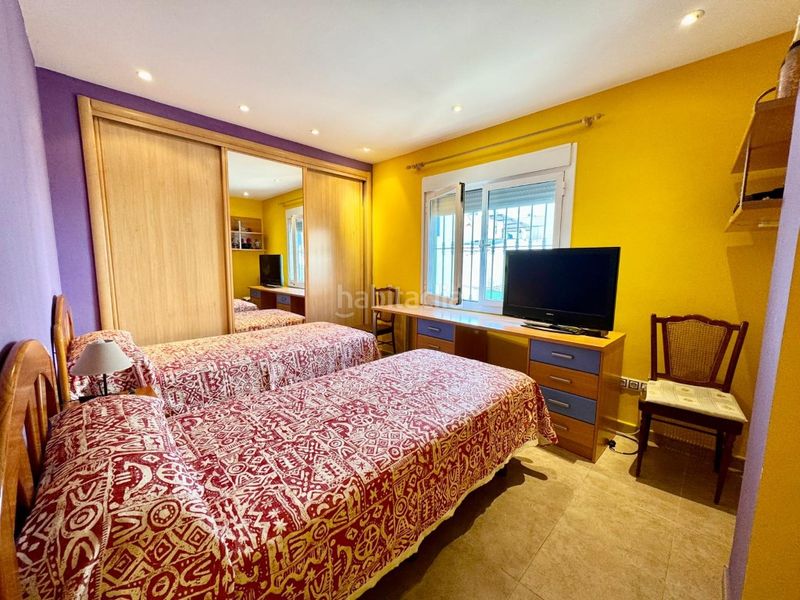 Foto 3ca50e53-eb5b-402c-ab16-0f1c472e09c6. Rent house in Paseo Marítimo de Levante Torre del Mar