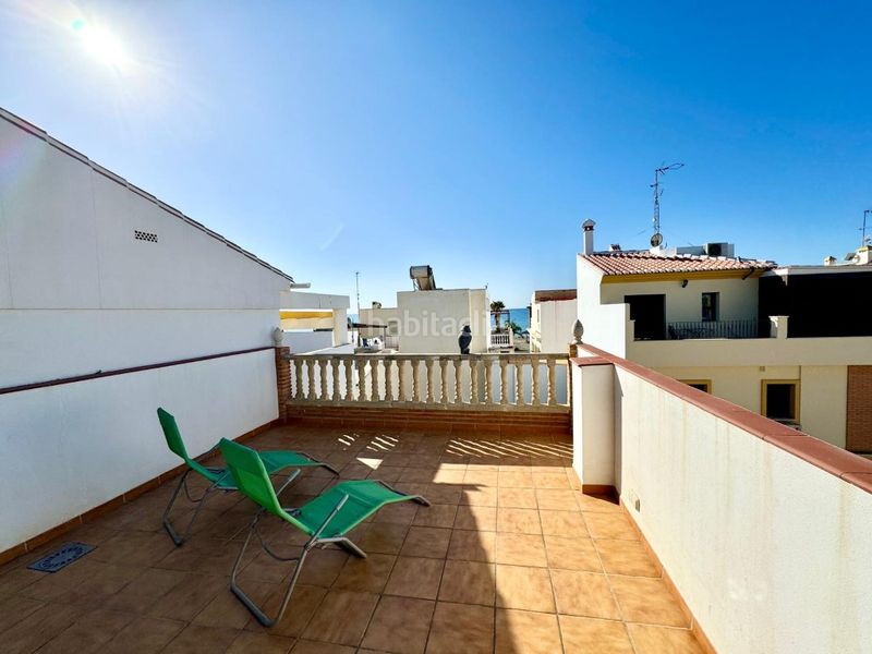 Foto 6d67c83d-c656-4034-9251-661b58240803. Rent house in Paseo Marítimo de Levante Torre del Mar