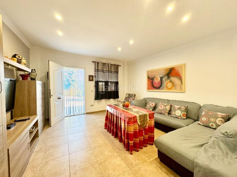 Foto b59d89bb-dffc-4ae4-984a-fec5a33a0076. Rent house in Paseo Marítimo de Levante Torre del Mar