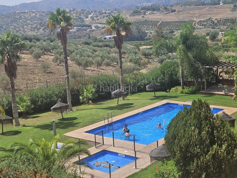 Foto bc33f7d7-6067-4118-a733-1c26ca0501b1. Alquiler piso  con piscina . en Alcaucín
