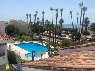 Rent Flat  Urbanizacion arquillos los i (nal.340) (benajarafe). Piso frente al paseo marítimo de benajarafe.