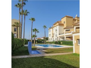 Chalet  Avenida españa. Chalet adosado con estilo y a unos 150 metros de la playa en tor