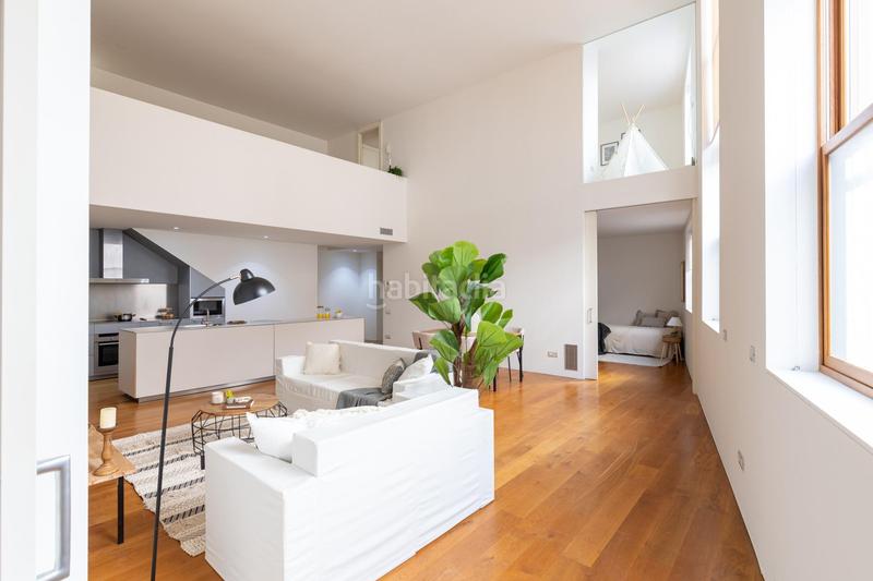 Foto 6016c2d3-d0d7-4d07-94b4-83cb2f6a2489. Dúplex inversión en rentabilidad en el centro dúplex tipo loft en finca icónica en Sabadell