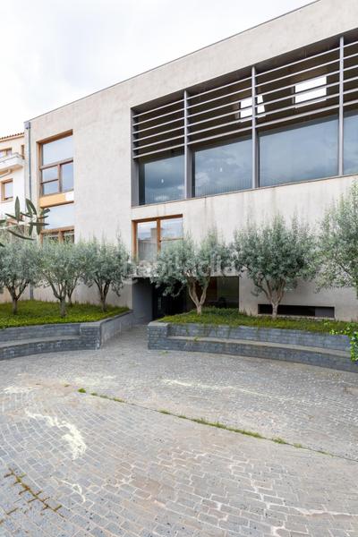 Foto 65bf9d3d-456d-42fb-adc0-c0aa8b0b1127. Dúplex inversión en rentabilidad en el centro dúplex tipo loft en finca icónica en Sabadell