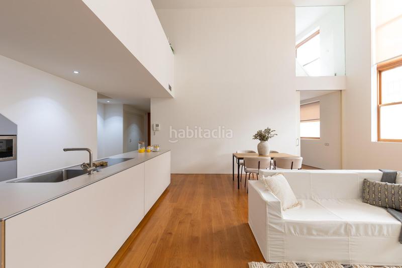 Foto 977c1900-24b5-48f7-be56-24ec32a3f4ce. Dúplex inversión en rentabilidad en el centro dúplex tipo loft en finca icónica en Sabadell