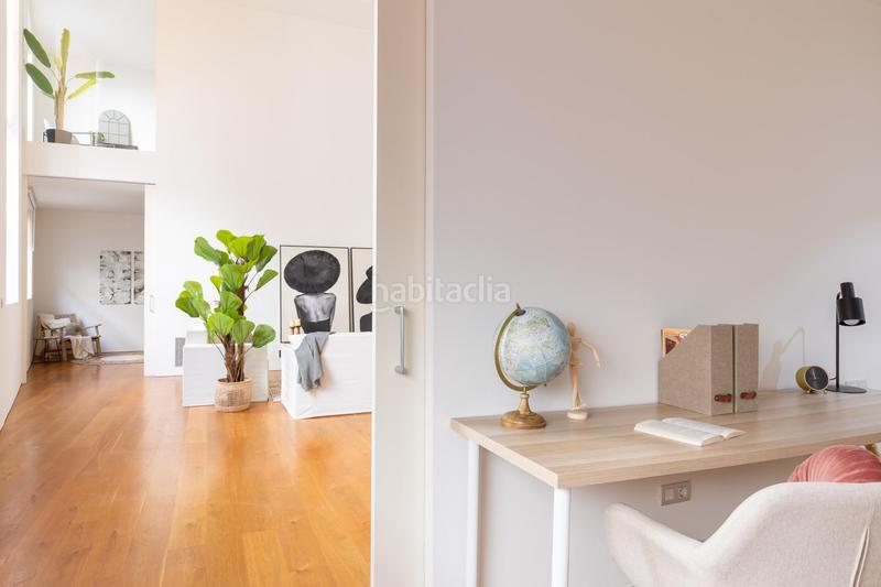 Foto 98f479fb-c5b0-40bd-8294-cd4024390e3c. Dúplex inversión en rentabilidad en el centro dúplex tipo loft en finca icónica en Sabadell