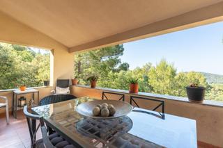 Casa a Matadepera. Exclusiva casa unifamiliar con posibilidad de doble vivienda, a