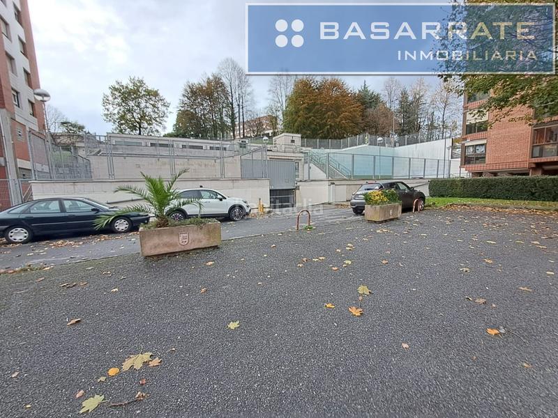 Foto 33d28665-74a0-4b48-81d3-9b888939aa3a. Parking coche en garat txomin hiribidea 1 en Txurdinaga Bilbao
