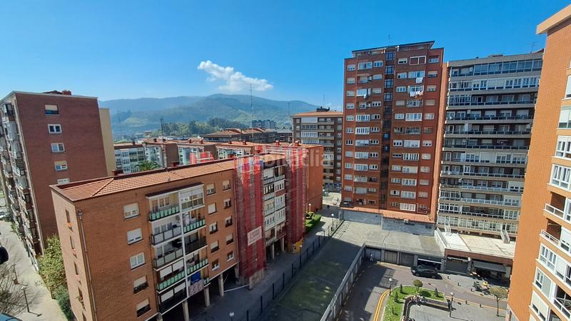 Foto dc5a11d9-1a24-4b19-ab5d-efb58c2334cb. Piso en Santutxu-Basarrate Bilbao