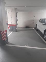 Aparcament cotxe a Santa luzia kalea 1. Parcela de garaje grande