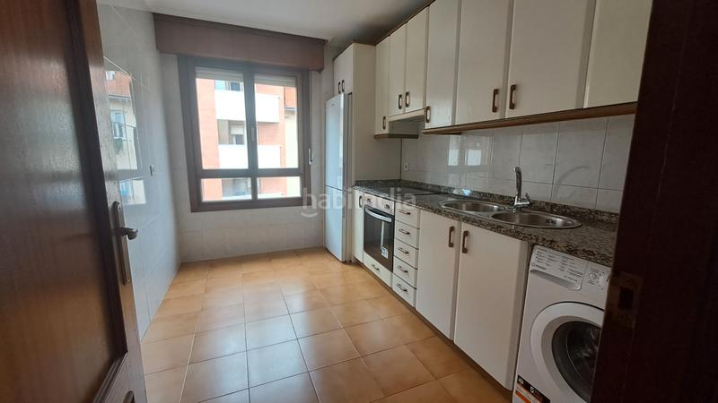 Foto fd9abc59-7859-4ada-8bb9-8f57479b1bb3. Rent flat with heating parking in Santutxu-Basarrate Bilbao