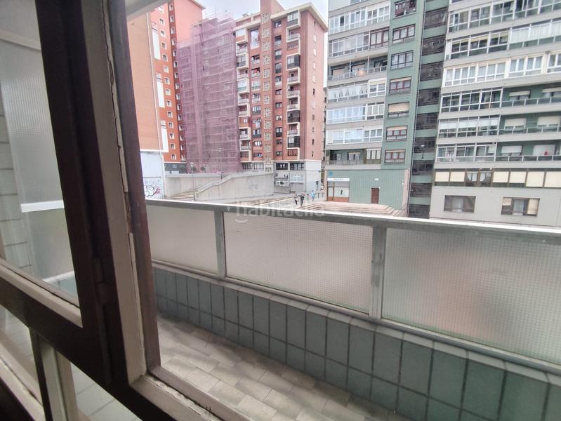Foto 41a29f7d-8390-4e5a-bacb-95e9a26789dd. Piso estupendo piso con terraza en pleno santutxu en Bilbao