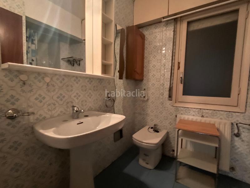 Foto 9f9e79ad-cfa4-4663-ab71-48f4bc8a22d3. Piso estupendo piso con terraza en pleno santutxu en Bilbao