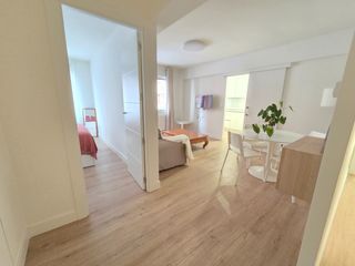 Flat  Azurleku auzoa. Piso totalmente reformado  a un minuto de la boca del metro