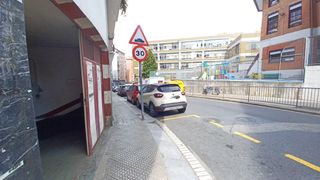 Aparcament cotxe a Marcelino Menéndez Y Pelayo Kalea