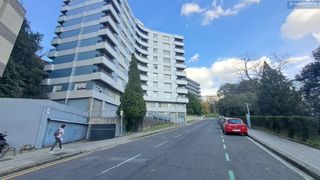 Piso  Mendiri maisuaren kalea. Vivienda amplia y luminosa zona begoña