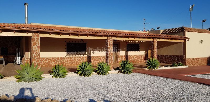 Foto a21406fc-f60e-493f-8af5-d9de923a6671. Masia amb calefacció piscina a Tébar - Los Arejos Águilas