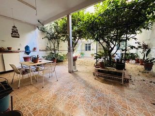 Masia a Casco Antiguo. Casa con encanto y garaje privado en pleno centro de aguilas