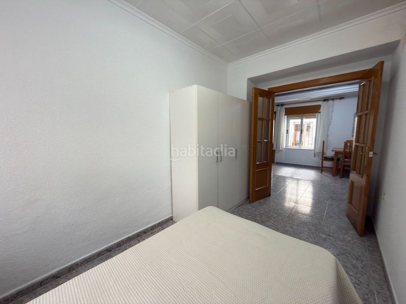 Foto f1c22b91-b0d9-408b-a1d4-a44e570abb93. Pis a Casco Antiguo Águilas