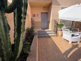 Dúplex a Calabardina. En venta  espectacular dúplex de esquina  listo para entrar a vi