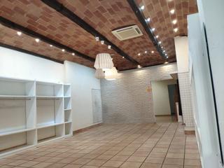 Lloguer Local Comercial  Calle gonzalo de berceo. Local comercial en gonzalo de berceo
