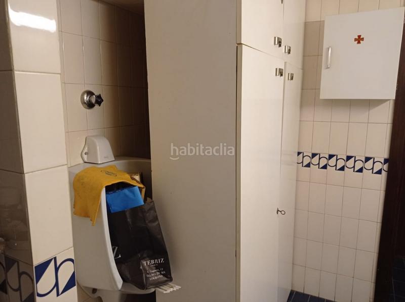 Foto 17f63d33-61fe-4c23-b8f7-aa3c0d3da7e4. Oficina  muy amplia en plena gran vía en Gran Via Logroño