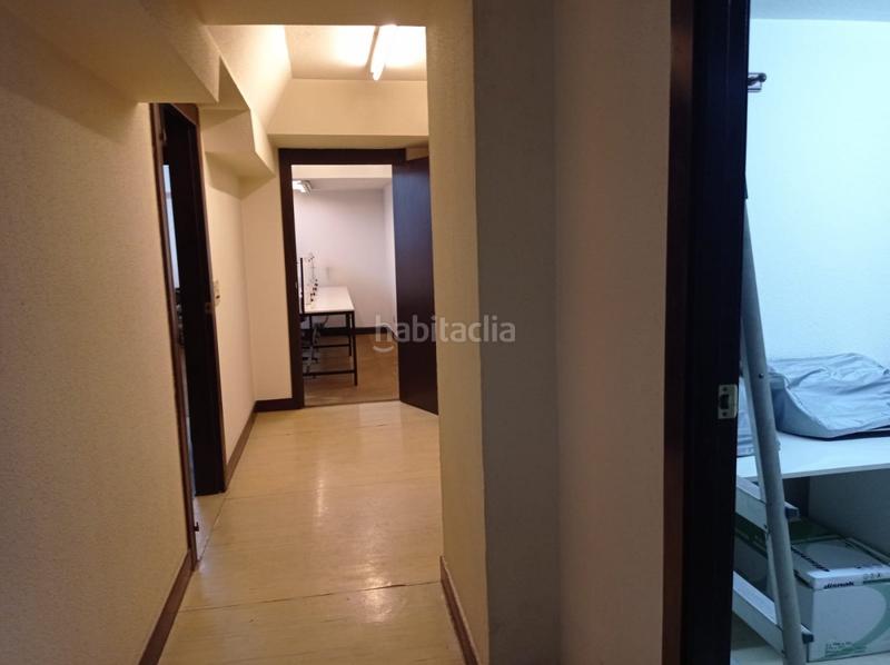 Foto 5151ce29-10d0-42dc-8080-f6ee09c43ce9. Oficina  muy amplia en plena gran vía en Gran Via Logroño