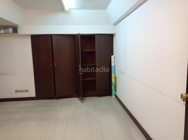 Foto c3f6e228-bd40-486a-a8b3-5c23b24dc9aa. Oficina  muy amplia en plena gran vía en Gran Via Logroño